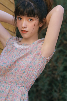 姬小满裸妆图片